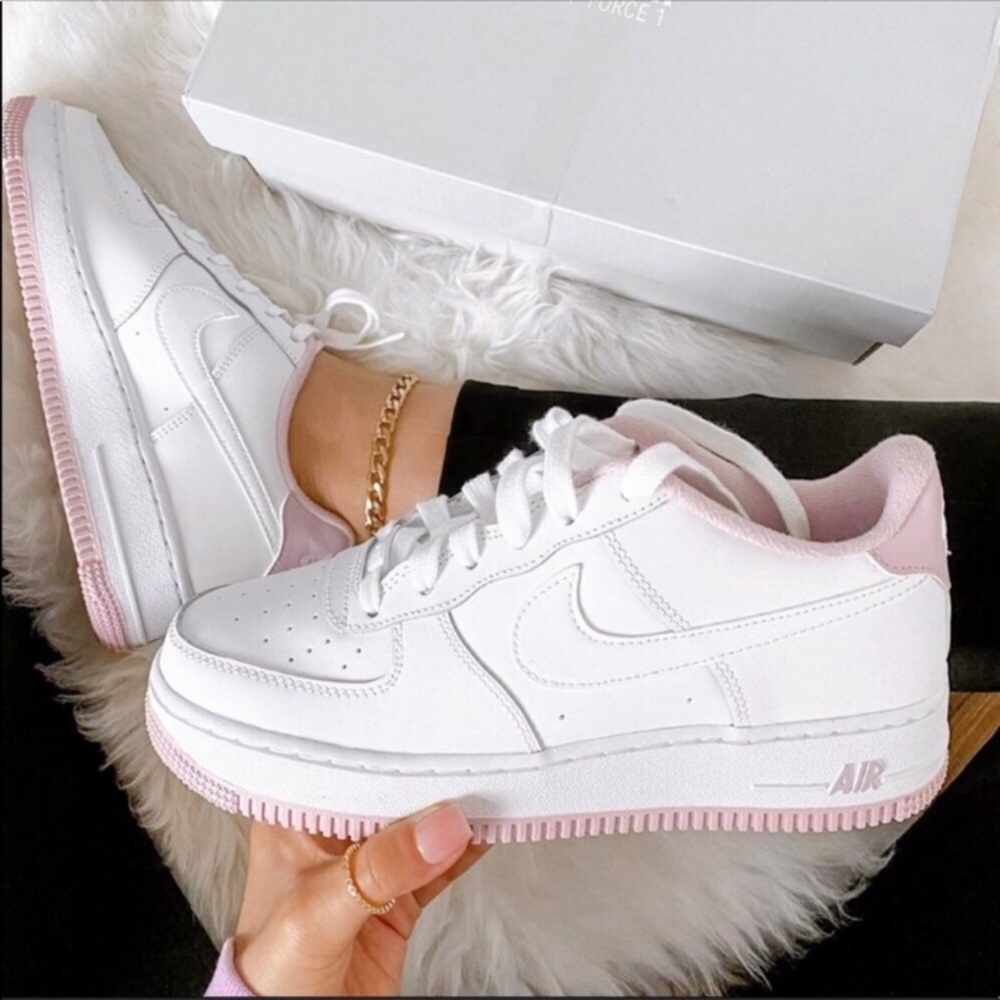 Nike Air Force low